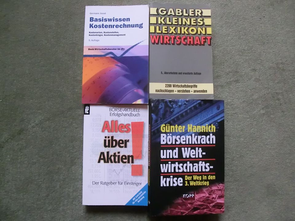 2 Bücher von und über Karl Marx und Friedrich Engels ab 1,00 € in Neuss