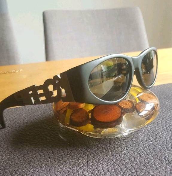 Vintage LAGERFELD Sonnenbrille mit Metallbügel, im Etui, Original in Borken