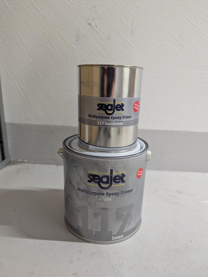 universelle Epoxy Primer Seajet 117 weiß 3x Komplettgebinde in Berlin