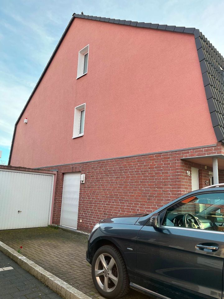 Ein Niedrigenergiehaus in traumhafter Lage Köln-Meschenich Garage in Köln