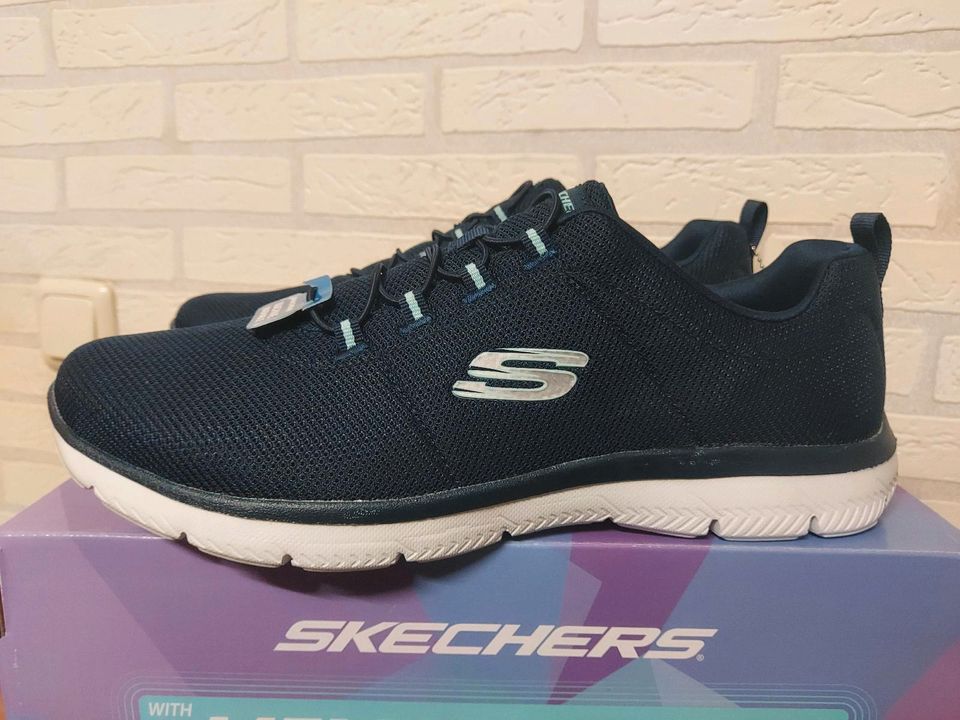 Skechers SLIP ON SNEAKER PURE GENIUS Damen Gr. 42 Neu in Brandenburg -  Strausberg | eBay Kleinanzeigen ist jetzt Kleinanzeigen