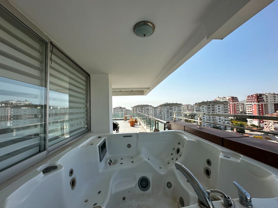 Eine Oase in Alanya erwartet Sie: Ausgedehnte Terrasse und Jacuzzi in Cikcilli! in München