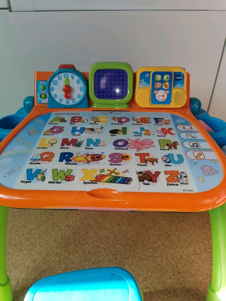 Vtech Magischer 3-in-1 Schreibtisch in Rheine