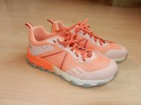 Sportschuhe Turnschuhe Sneaker Allrounder  Gr. 8 apricot Bayern - Wenzenbach Vorschau