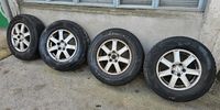 VW Touareg 7L 2,5 TDI Winterreifen auf Alufelgen 235/70 R16 106H Nordrhein-Westfalen - Velbert Vorschau