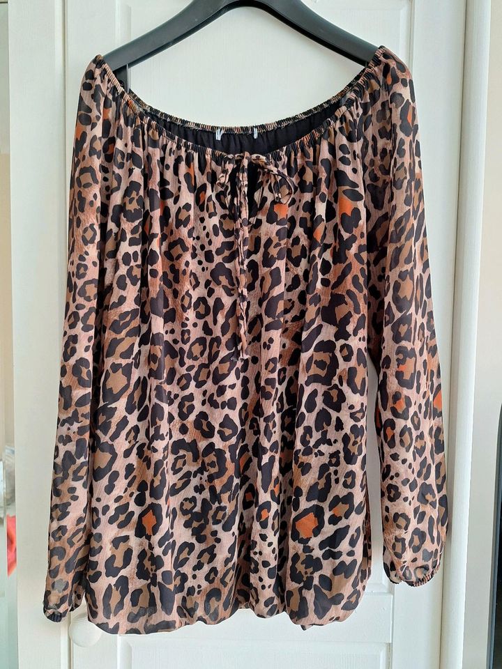 Bluse mit Leopardenmuster in Küsten