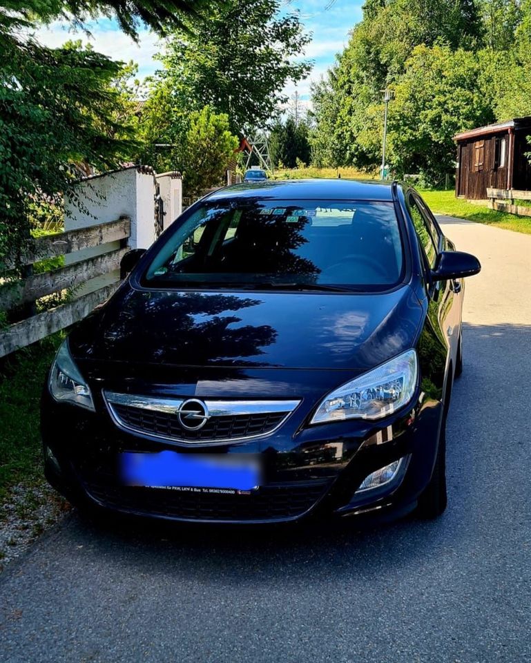 Opel Astra in Fuessen
