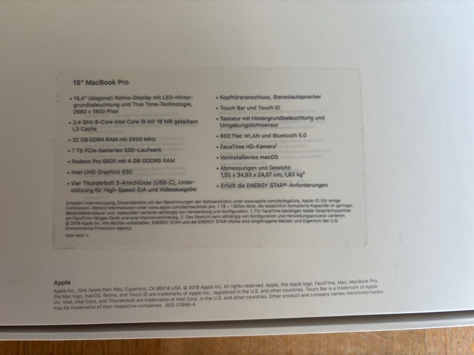 Macbook pro 2019 - 15'' - Intel I9 - 32 GB Ram - 1 TB HD - Zubeh. in Frankfurt am Main