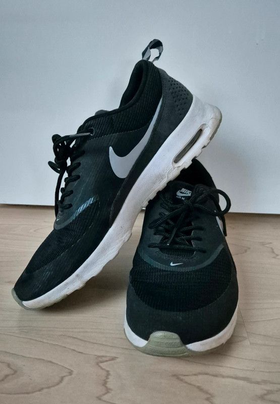 Nike Air Max Thea Sport Schuhe Sneaker in Hilders