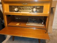 Antike Radio mit Plattenspieler Nordrhein-Westfalen - Neuss Vorschau