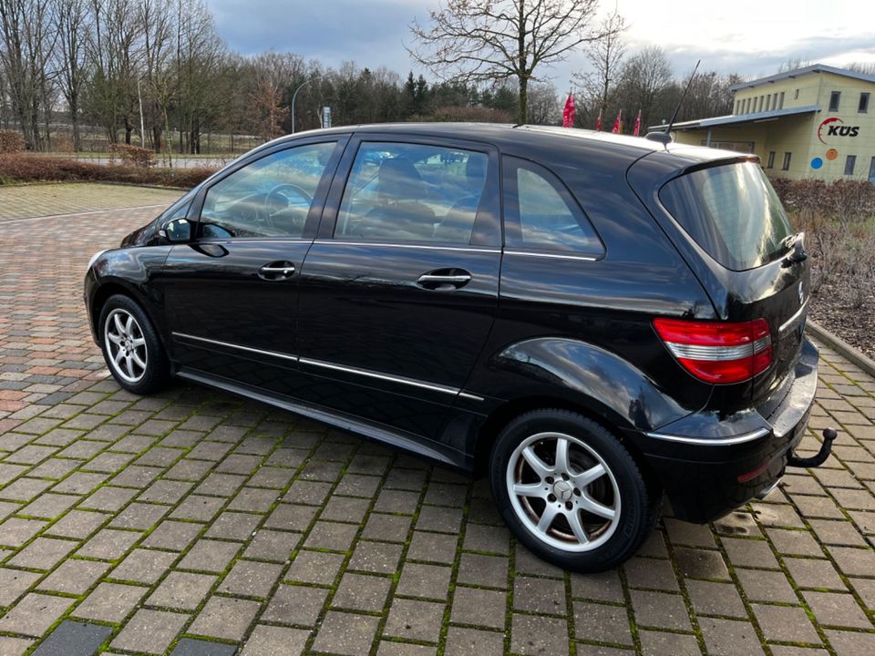 Mercedes-Benz B 200 B -Klasse B 200 in Bad Fallingbostel