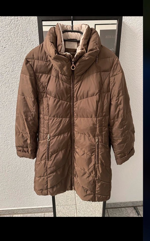 Gerry Weber Daunen Mantel, Größe XL / 42, Farbe braun in Esslingen