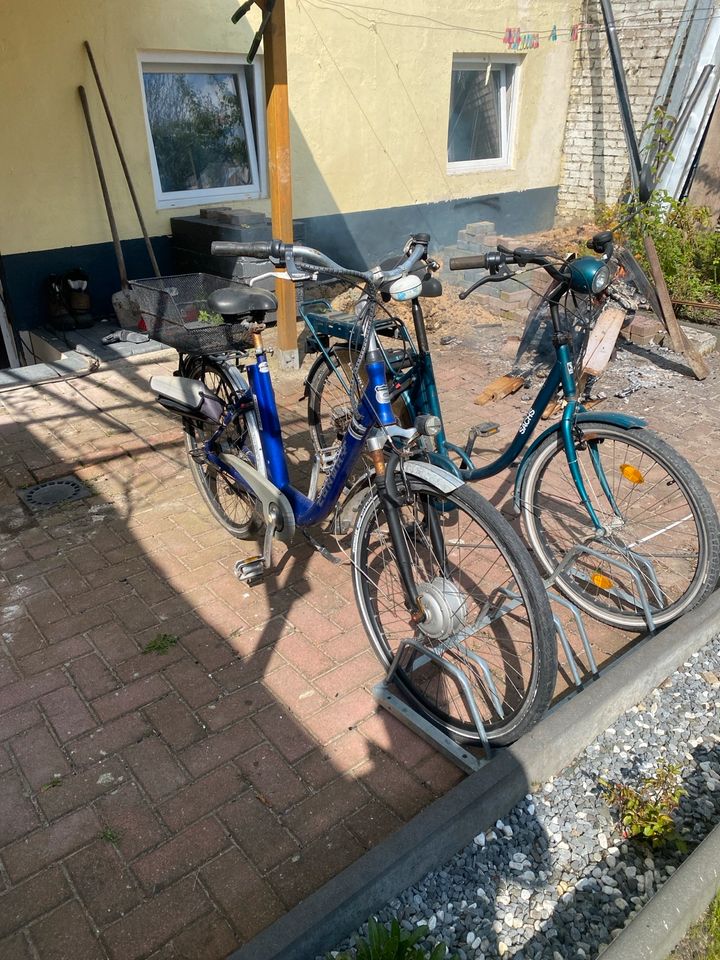 Elektro Fahrrad 2x in Bremerhaven