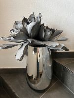 Große Vase mit Kunstblumen Niedersachsen - Wietmarschen Vorschau