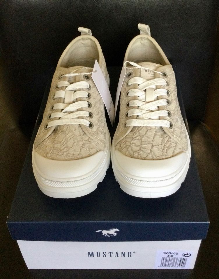 Original MUSTANG Damen Mädchen Textil Sneaker beige Gr. 38 *NEU* in Karlsruhe