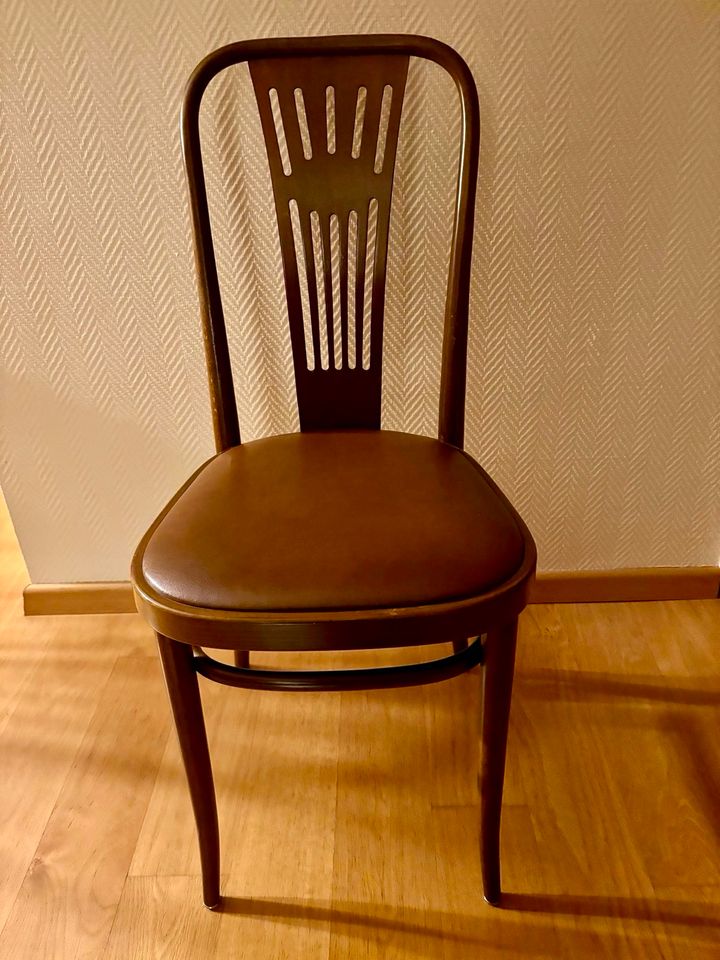 Thonet Stühle Designklassiker Top Zustand in Hamburg