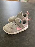 Nike Kinder Sneaker, grau, 25 Bayern - Baar-Ebenhausen Vorschau