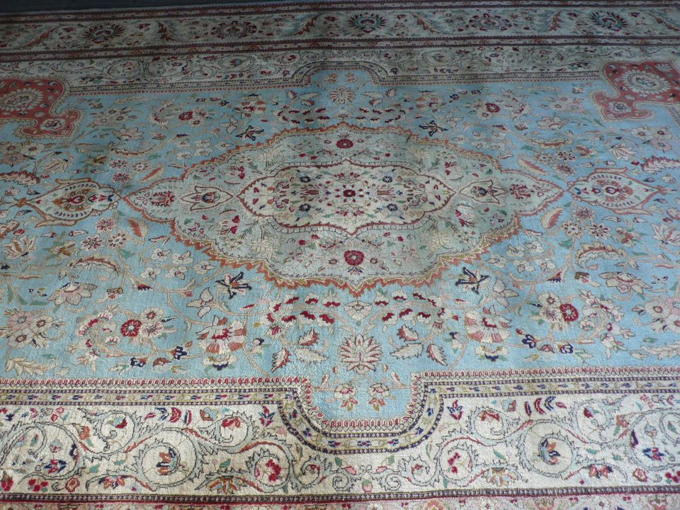 Teppich Handgeknüpft aus Persien Perser Maße: ca. 280 x 380 cm in Essen