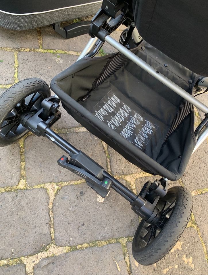 Hartan Mercedes Benz Kinderwagen in Grevenbroich