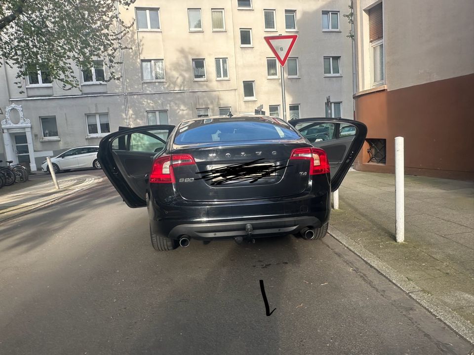 Volvo S60 T4 1,6 Liter Benziner Automatik in Dortmund