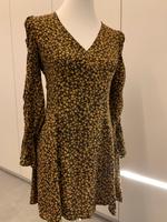 Kleid von Zara Rheinland-Pfalz - Newel Vorschau