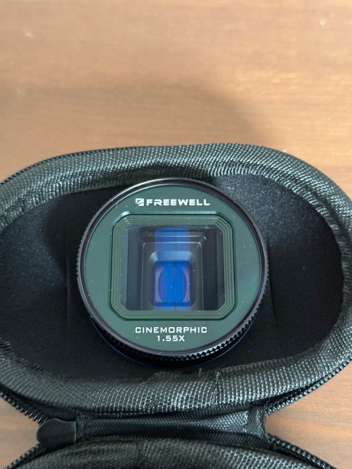 Freewell 1.55x Blue Anamorphic Lens iPhone/Samsung in Essen