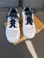 Mizuno Handballschuhe Größe 42,5 Sachsen-Anhalt - Oschersleben (Bode) Vorschau
