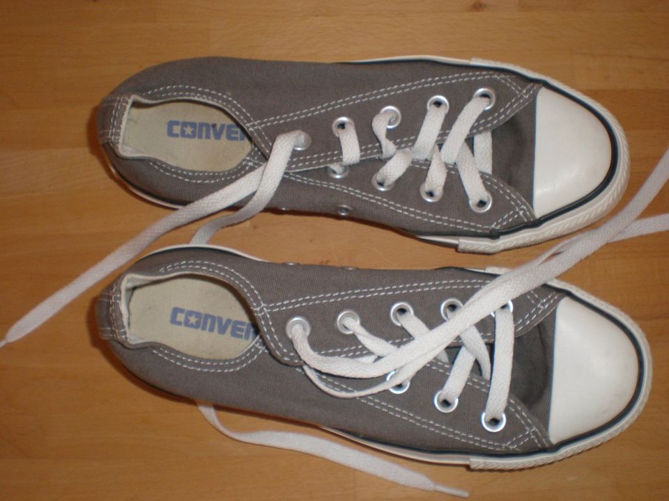 Converse Sneaker, 3,5 zu verkaufen! in Erbach