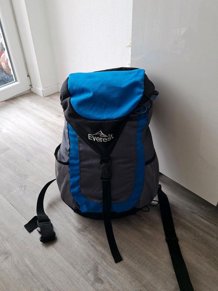 Rucksack Everest in Köln