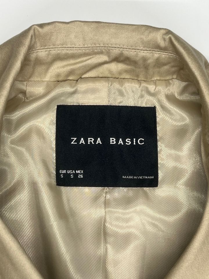 Zara Trenchcoat Mantel beige Größe S in München