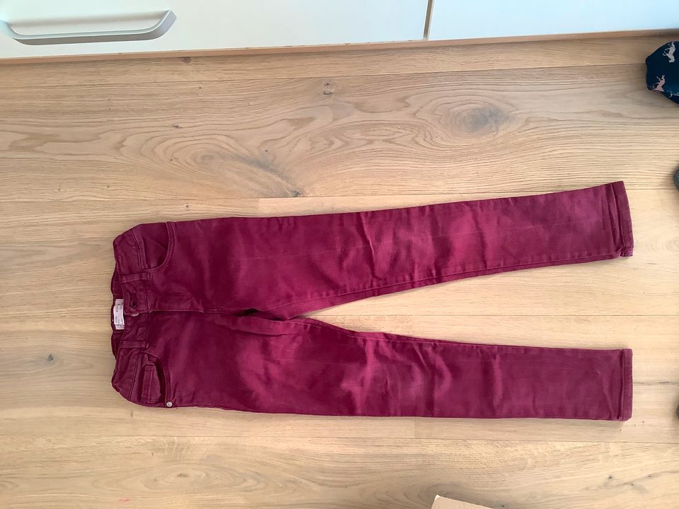 Zara Jeans Gr 128 in Erlangen