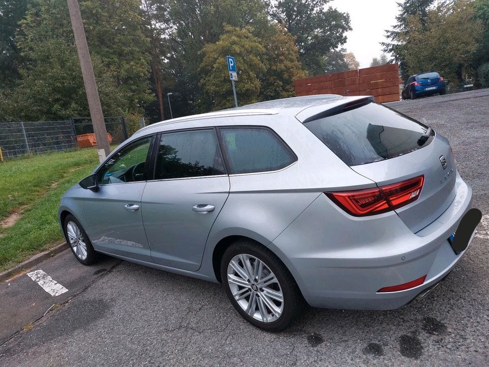 Seat leon 2.0 TDI 110kw Xcellence DSG Sportstoure... in Hildburghausen