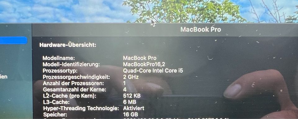 MacBook Pro 2020 13 Zoll i5 16GB RAM 1TB Speicher in Leipzig