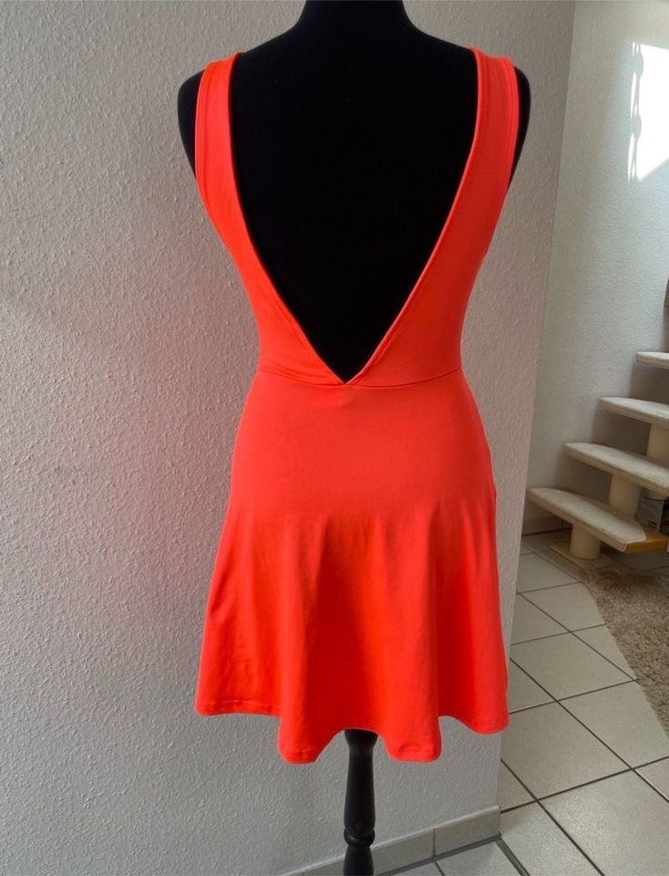 ⭐️ Kurzes Sommer Kleid neon orange rückenfrei Gr.34 XS NEU in Filderstadt