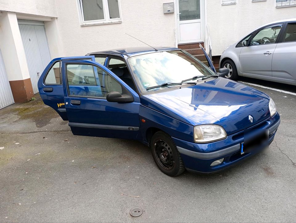 Renault Clio Maxi 1.2 BJ 1997 Youngtimer in Wuppertal