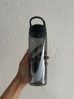Nike Trinkflasche NEU grau schwarz Outdoor Bottle Sport Wandern Mitte - Wedding Vorschau