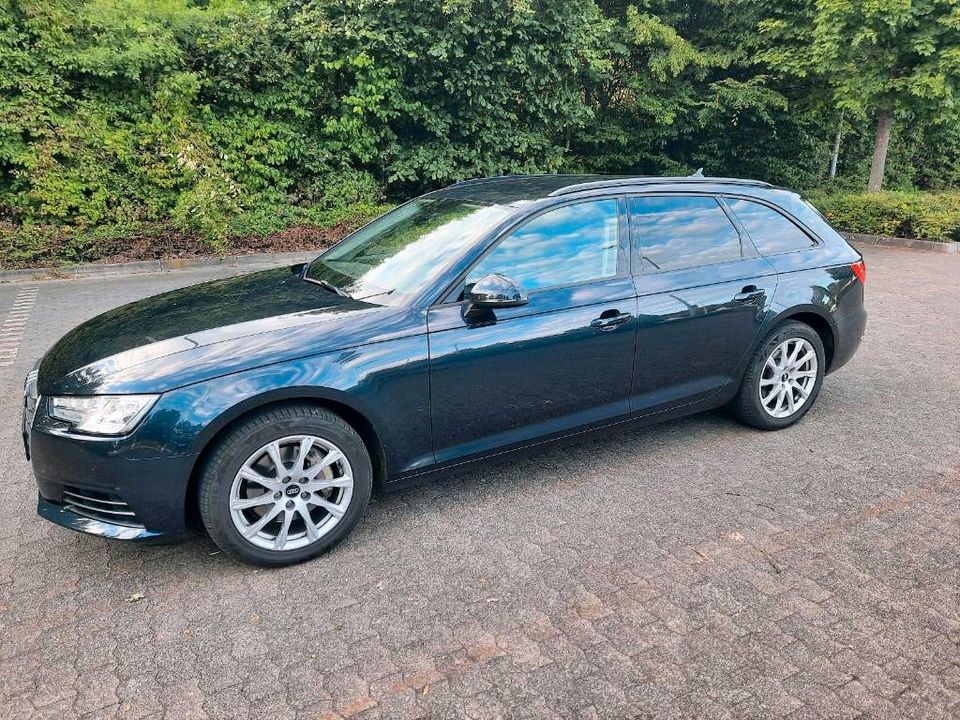 Audi A4 b9 2.0 TDI Avant Virtual - Cockpit in Langenhahn