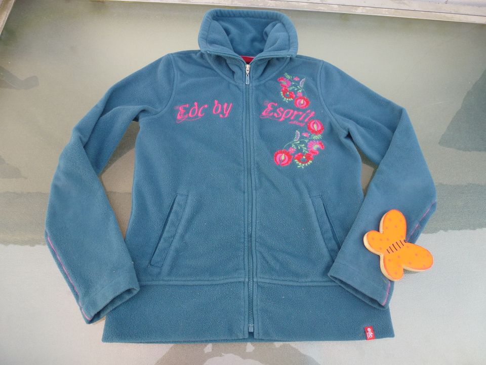 Esprit Mädchen Fleece Jacke mit Stickerei Gr.164 TOP in Hiddenhausen