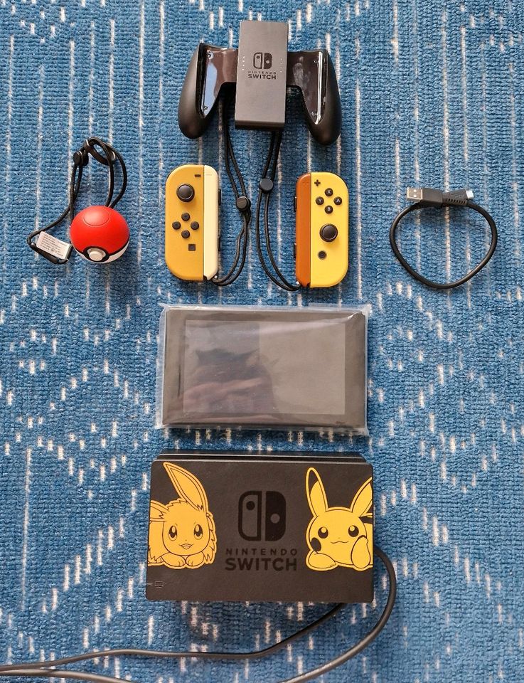 Nintendo Switch x Pikachu Edition - Let's Go Pikachu in Düsseldorf
