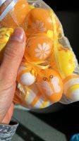 Ostereier Anhänger Plastik Kunststoff Osterdeko gelb orange weiß Nordrhein-Westfalen - Jüchen Vorschau