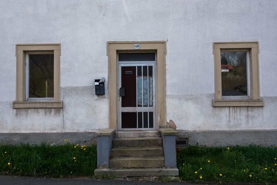Altes Schulhaus Goldmühl sucht Käufer in Bad Berneck i. Fichtelgebirge