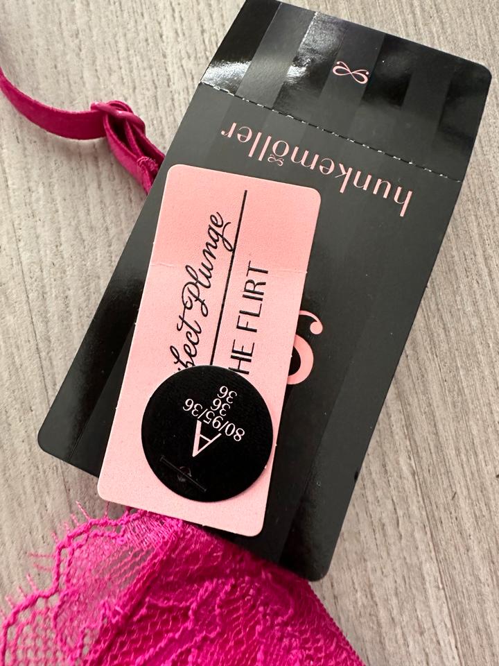 BH saffron fuchsia Push up 80 A, string in XS, Strapse in L in Dinslaken