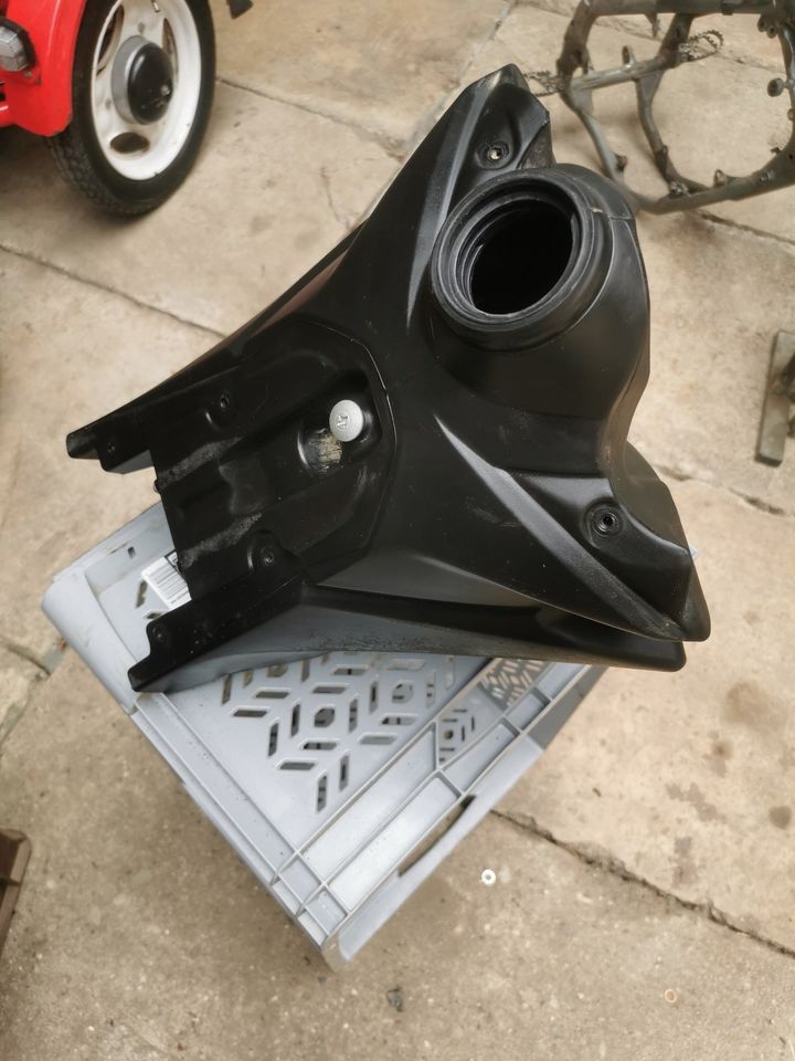 Tank KTM SXF 350 2014 77707013100 Benzinpumpe Kraftstoffpumpe in 