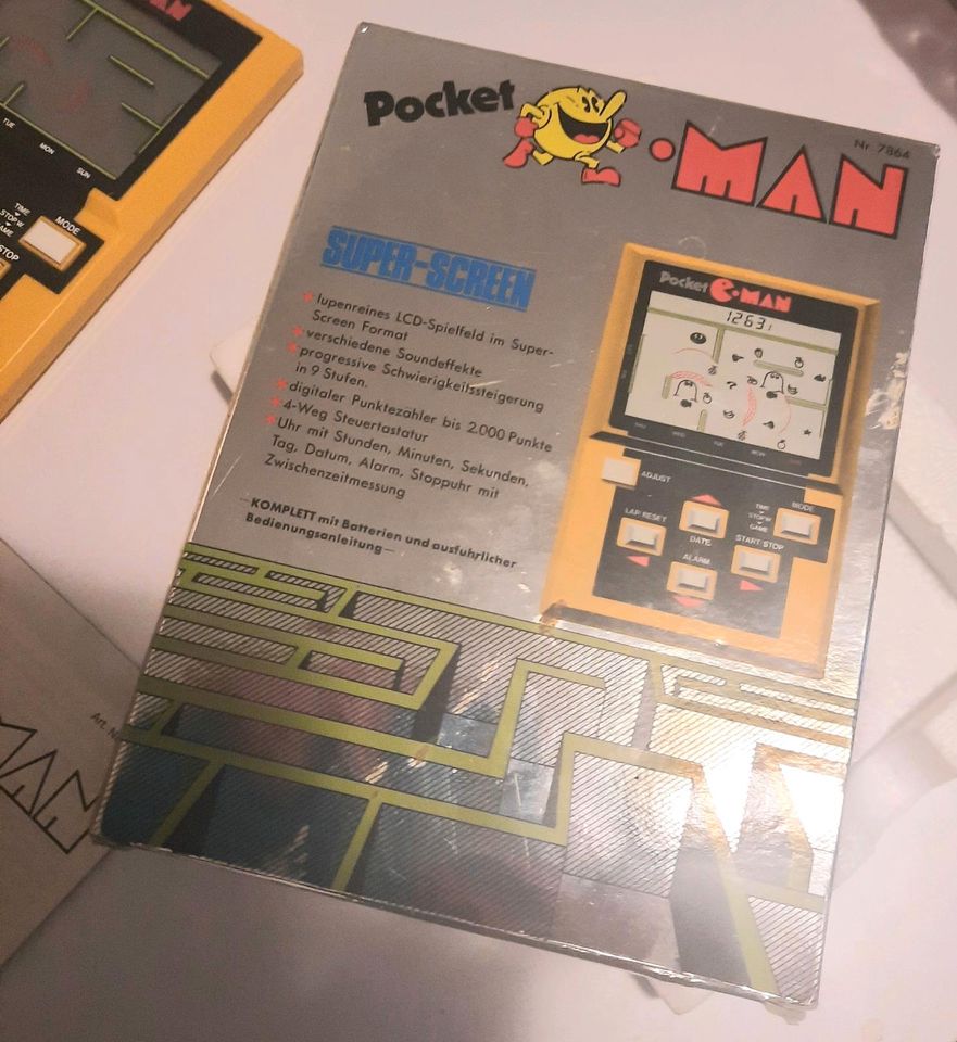 Handheld Pocket E Man Retro 1983 in Hechingen