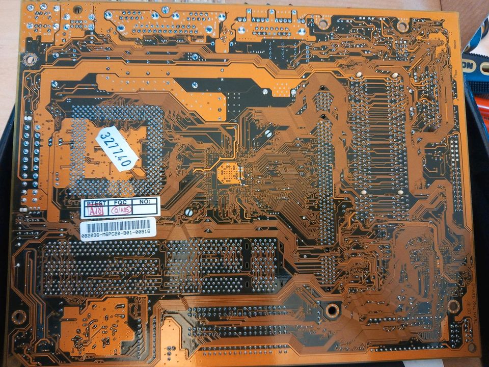 Mainboard Asus CUV4X-M AGP Intel Pentium 3 933Mhz Sockel 370 in Stuhr