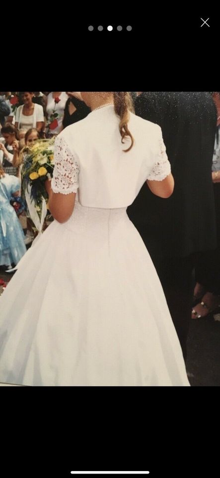 Hochzeitskleid / Brautkleid in weiß in Mechernich