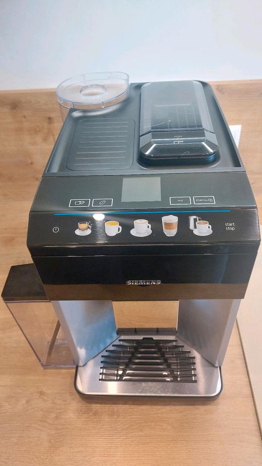 Kaffeevollautomat Siemens EQ500 Integral in Albertshofen