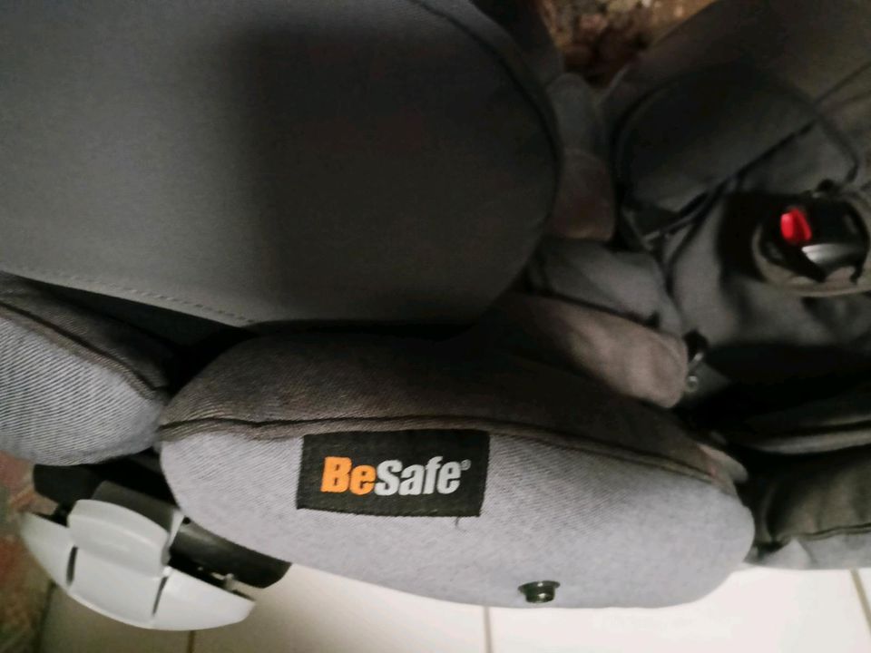 Besafe iZi Combi X4 ISOfix reboarder 0-18 kg in Linkenheim-Hochstetten