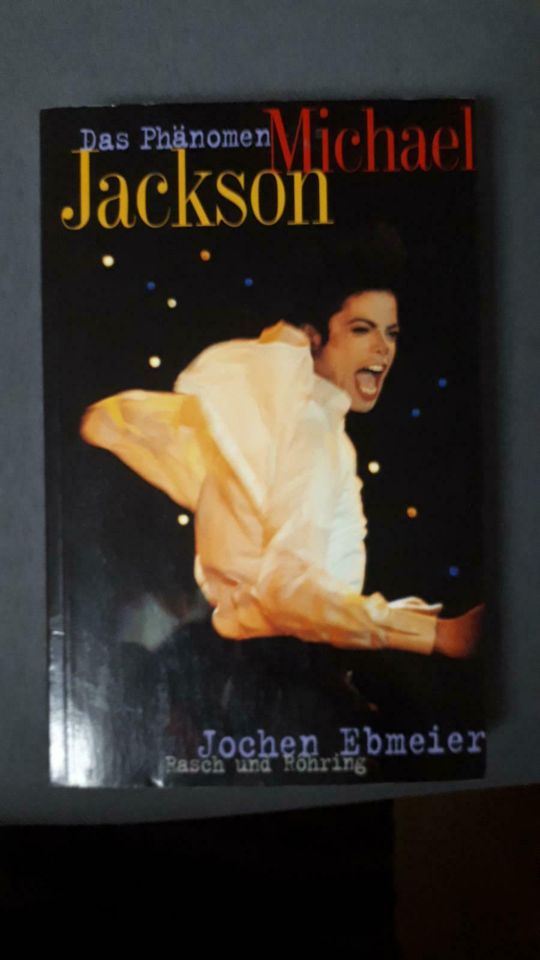 Buch " das Phänomen Michael Jackson " von Jochen Ebmeier in Esslingen