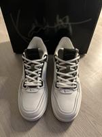 Karl Kani Sneaker NEU ungetragen! Grau/Weiß/Schwarz Gr. 41 Niedersachsen - Herzberg am Harz Vorschau
